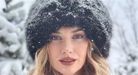 paige spiranac|Paige Spiranac posts new photo as she melts snow in tiny